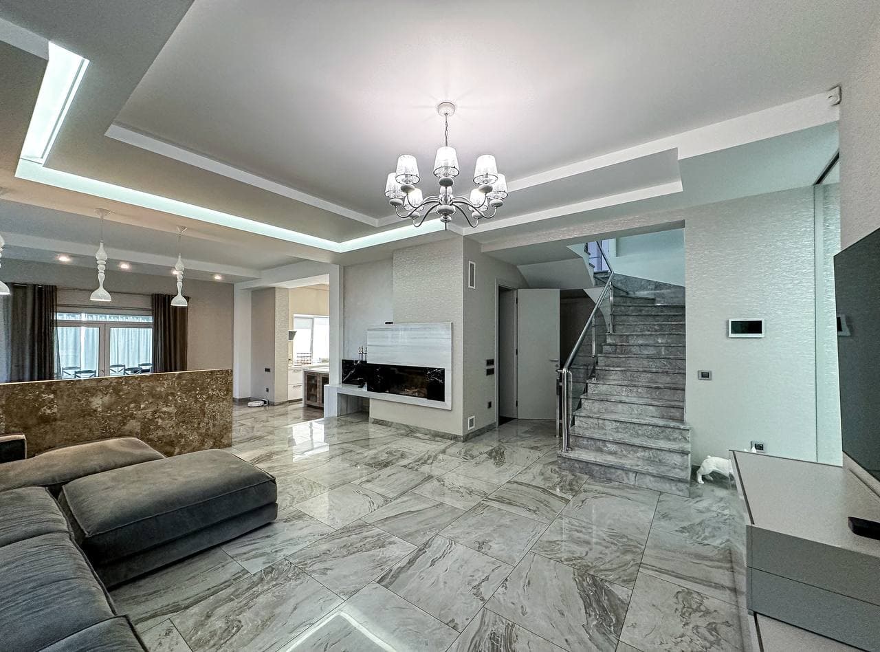 Особняк DELUXE класу в центрі міста