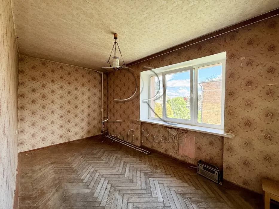 Продаж 2х кімнатної квартири на Дегтярівській, 11