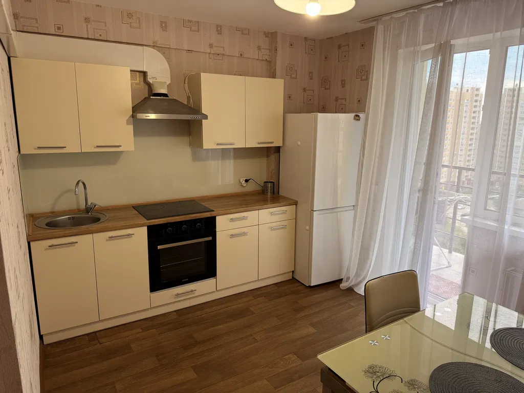Оренда 2 кімнатноі квартири Максимовича, м. Васильківська, Голосіївський.
